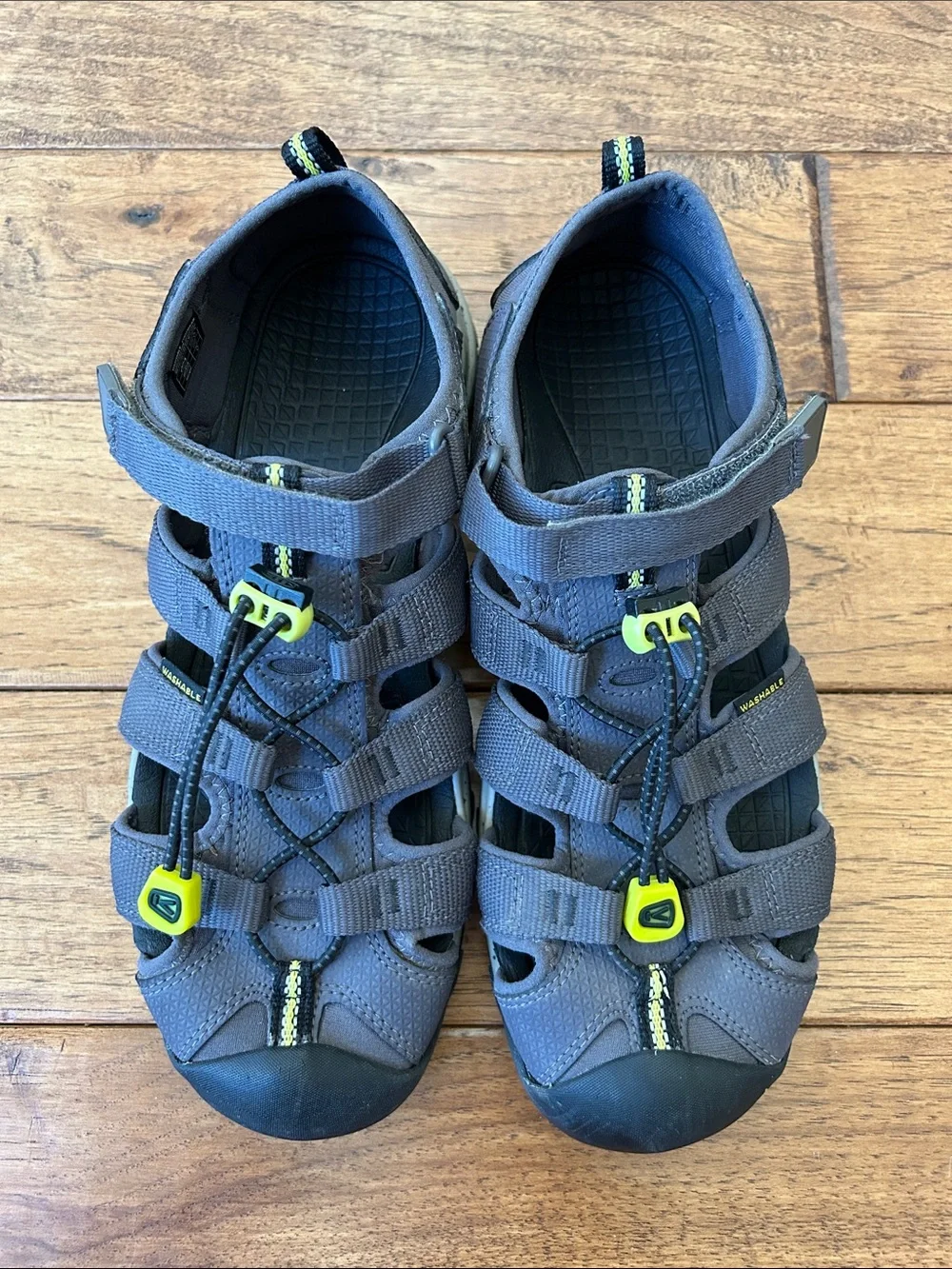 Keen Newport Neo H2 Hiking Sandals Water Shoes Gray Big Kids Size 7